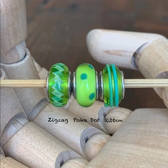 Pandora Murano Zigzag Charm - Retired - Picture 5 of 5